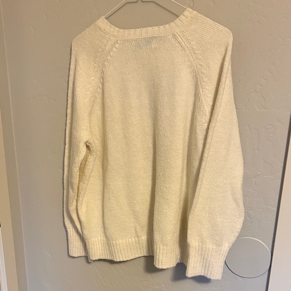 Old Navy Women's White Crew Neck Sweater - Picture 4 of 4